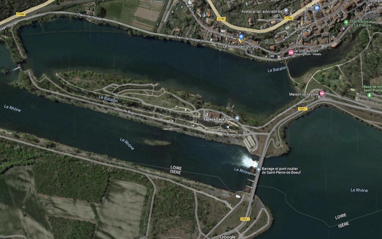 Le Gite Du Port Saint-Pierre-de-Boeuf ภายนอก รูปภาพ